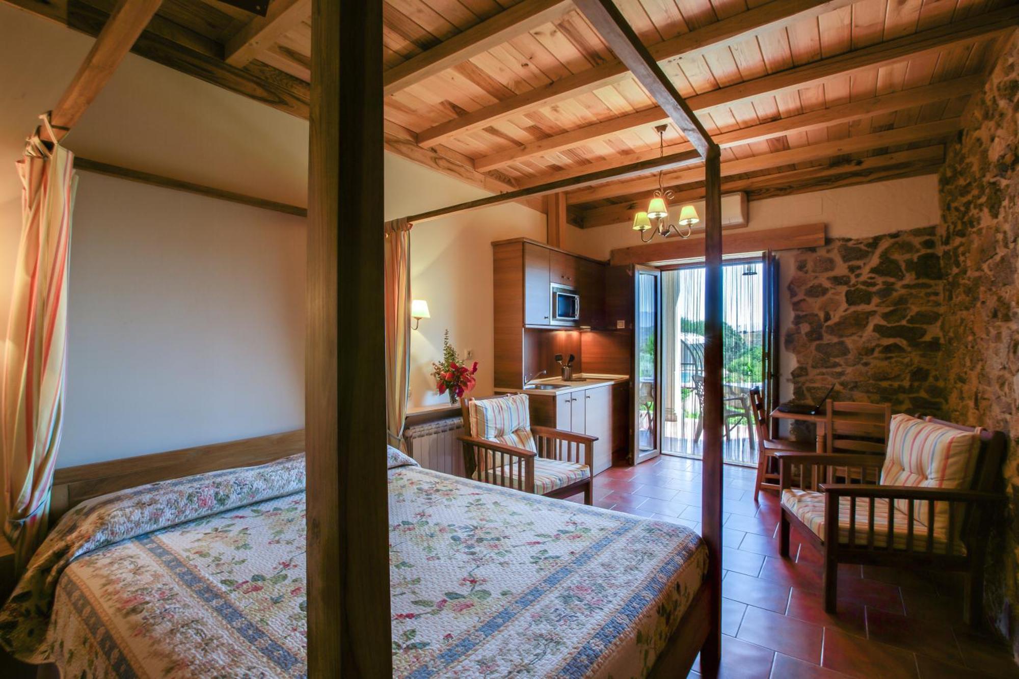Apartamentos El Jardin Del Poeta Guijo de Granadilla 客房 照片